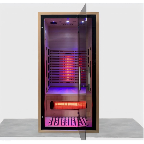 Una persona longe infrared sauna locus